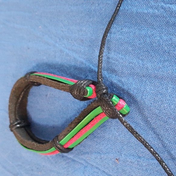 Bracelets - Picture 2 of 2